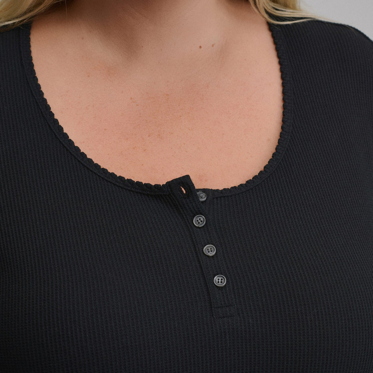 Eddie Bauer Women's Infinity Thermal Henley