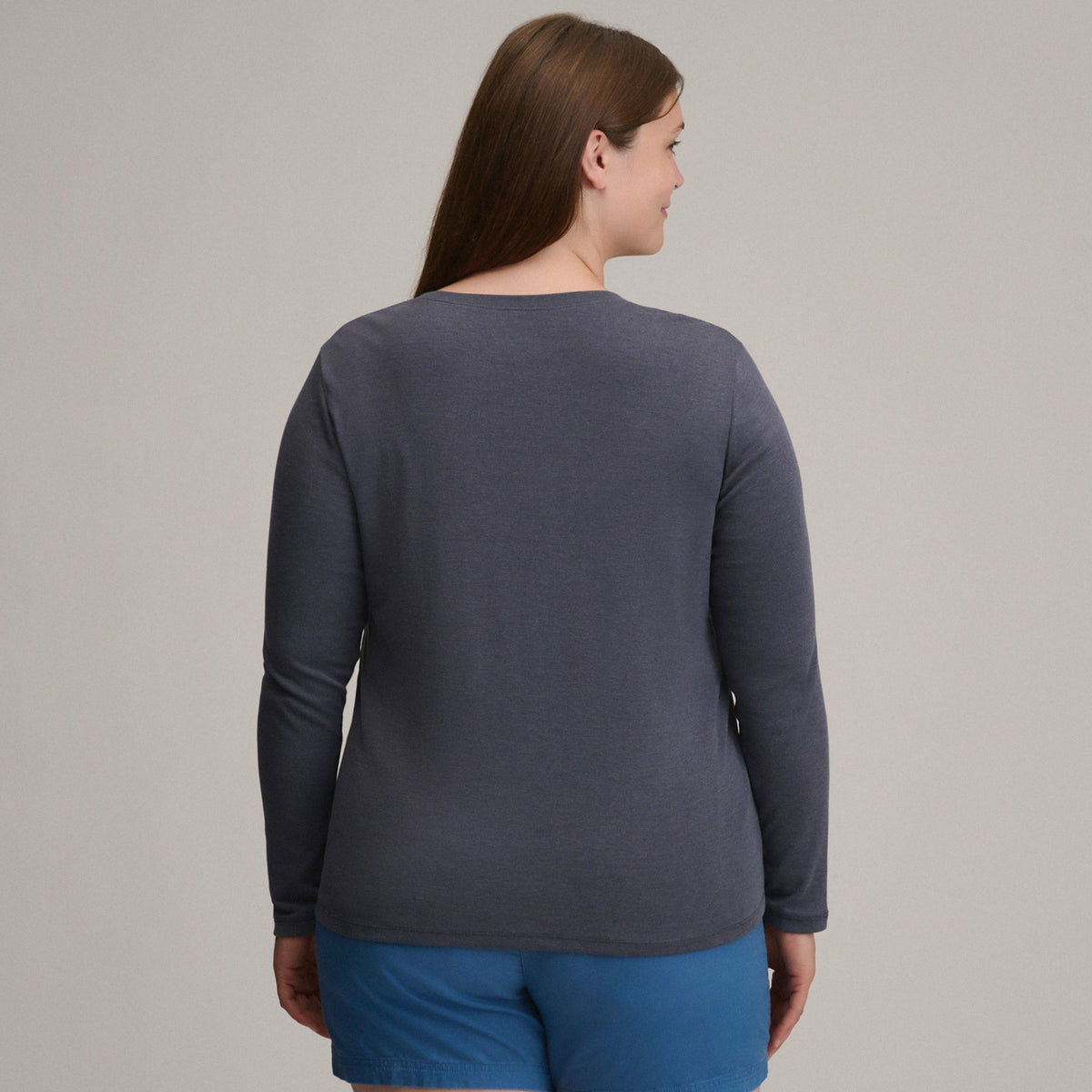 Eddie Bauer Women's LS Favorite Crew - Solid