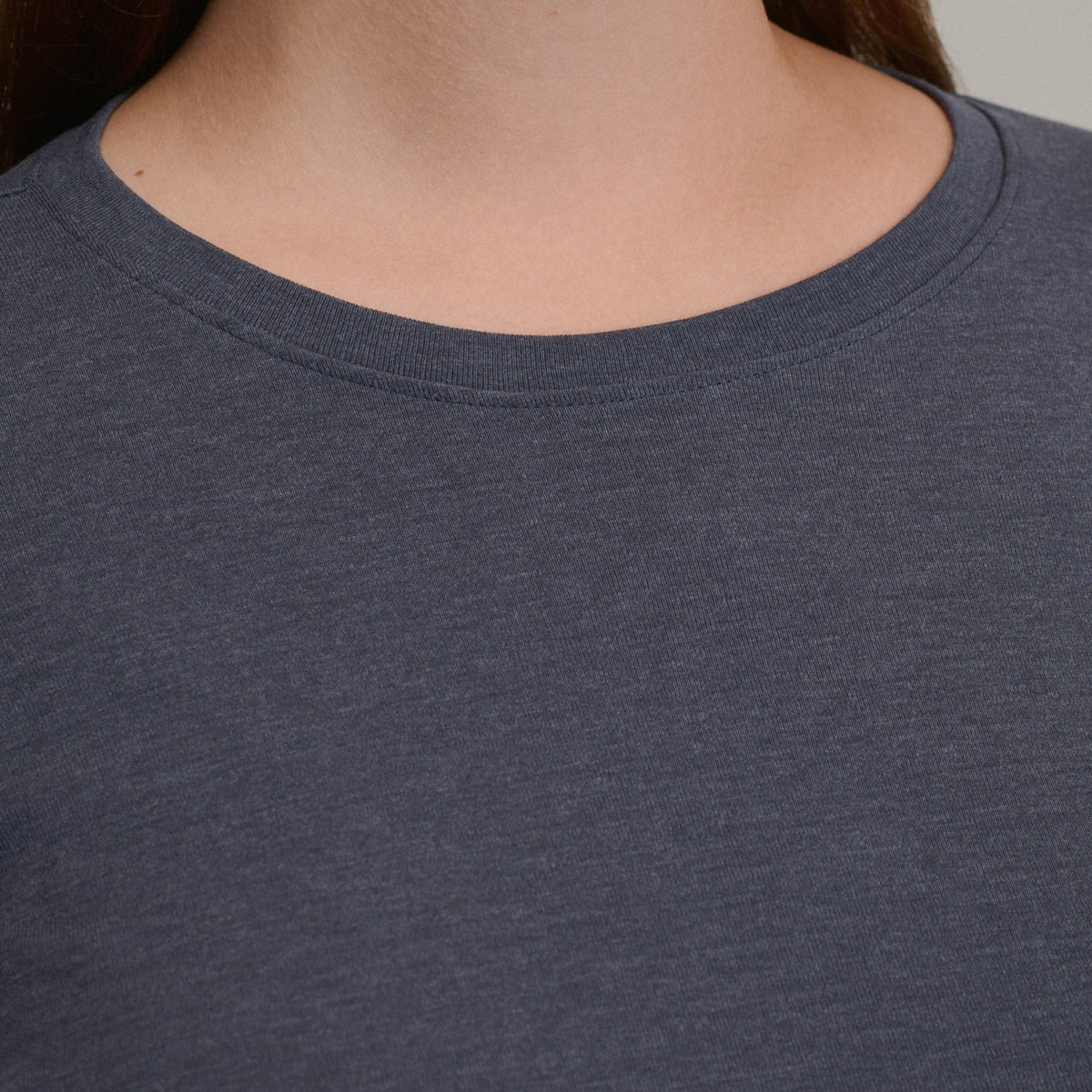Eddie Bauer Women's LS Favorite Crew - Solid