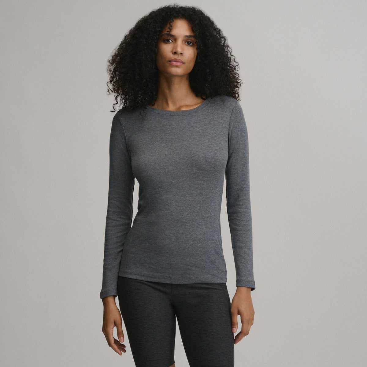Eddie Bauer Women's LS Favorite Crew - Solid