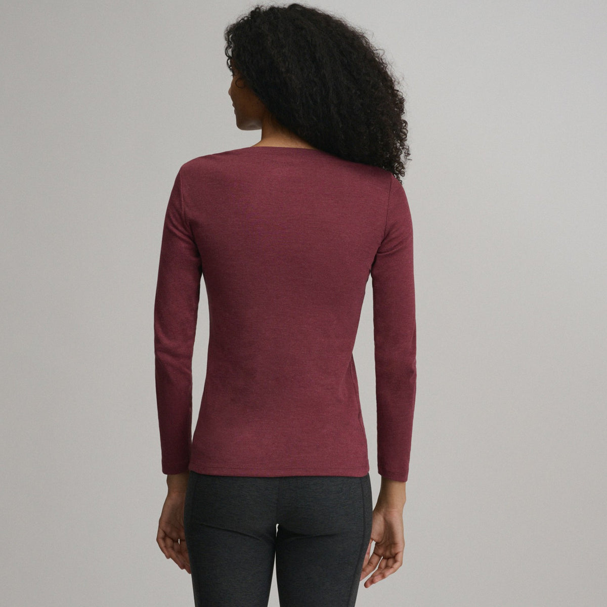Eddie Bauer Women's LS Favorite Crew - Solid