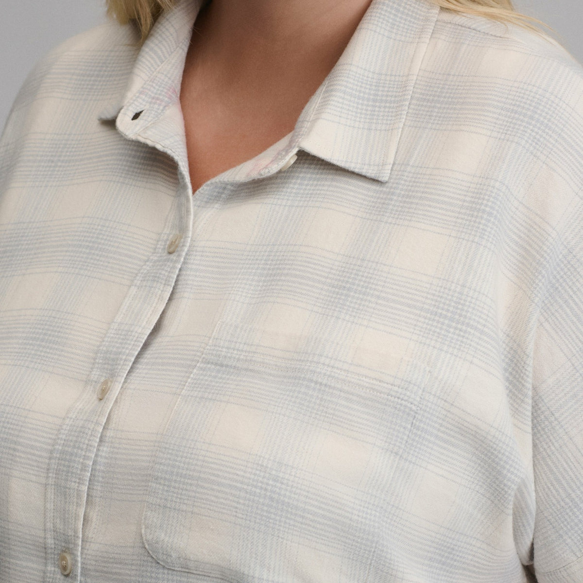 Eddie Bauer Women's W Field Flex Flannel Short-Sleeve Shirt