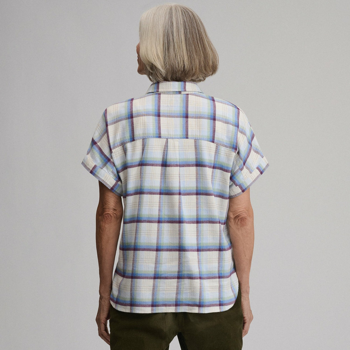 Eddie Bauer Women's W Field Flex Flannel Short-Sleeve Shirt