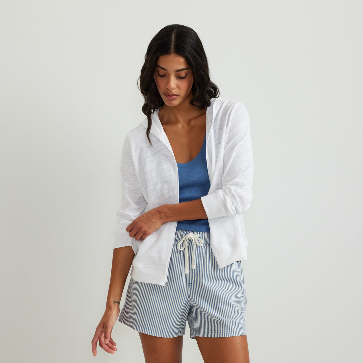 White,XS,Regular