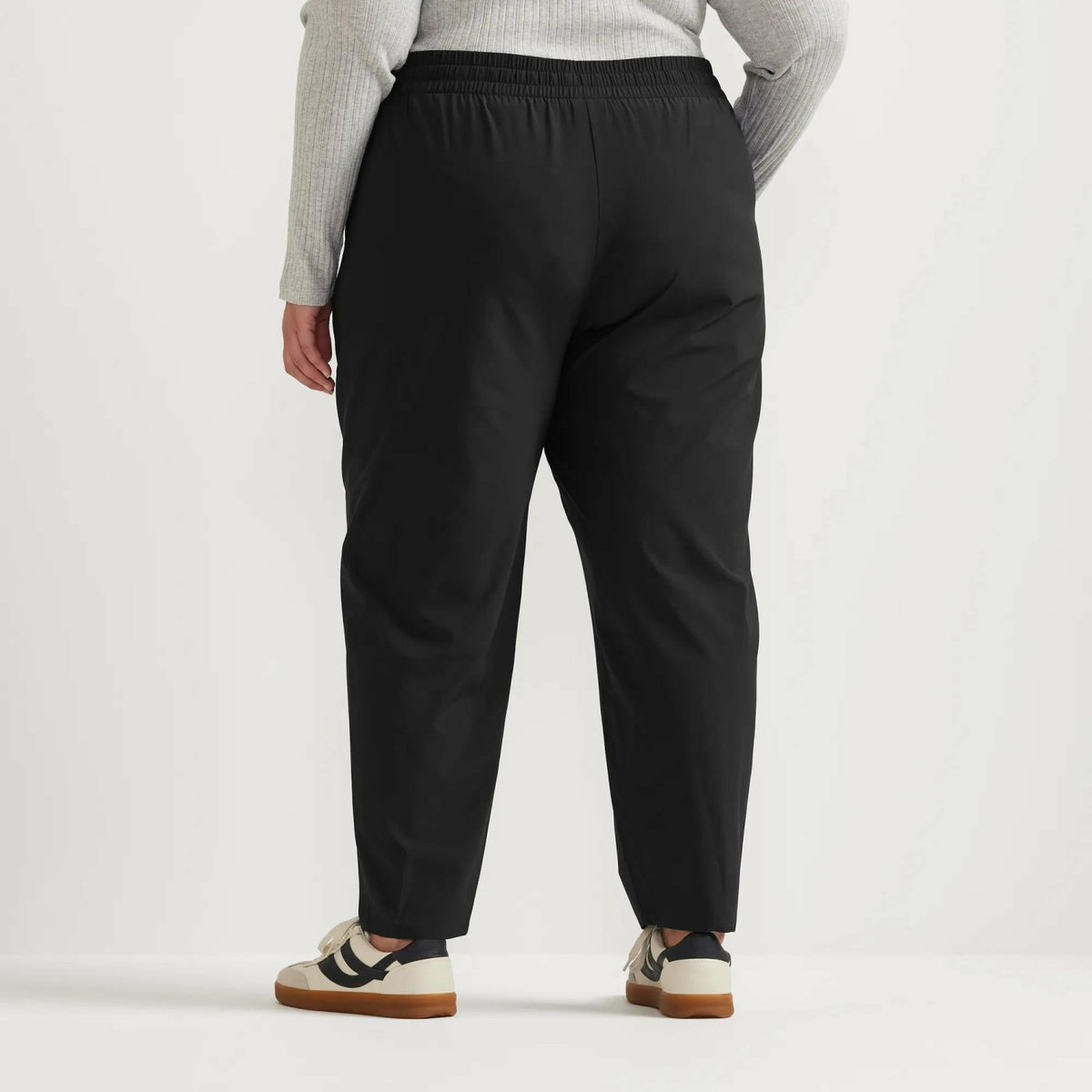 Eddie Bauer Women's Departure Tie Front Ankle Pant
