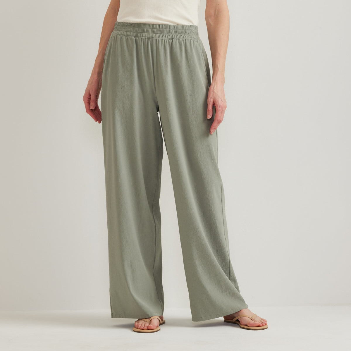 Eddie Bauer Women's Rio Textured Pant