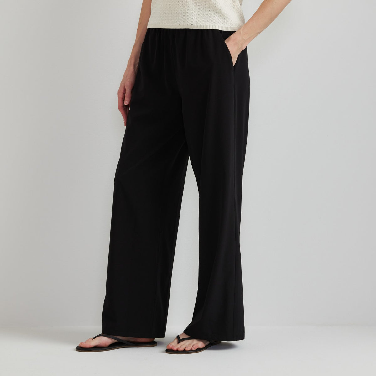 Eddie Bauer Women's Rio Textured Pant