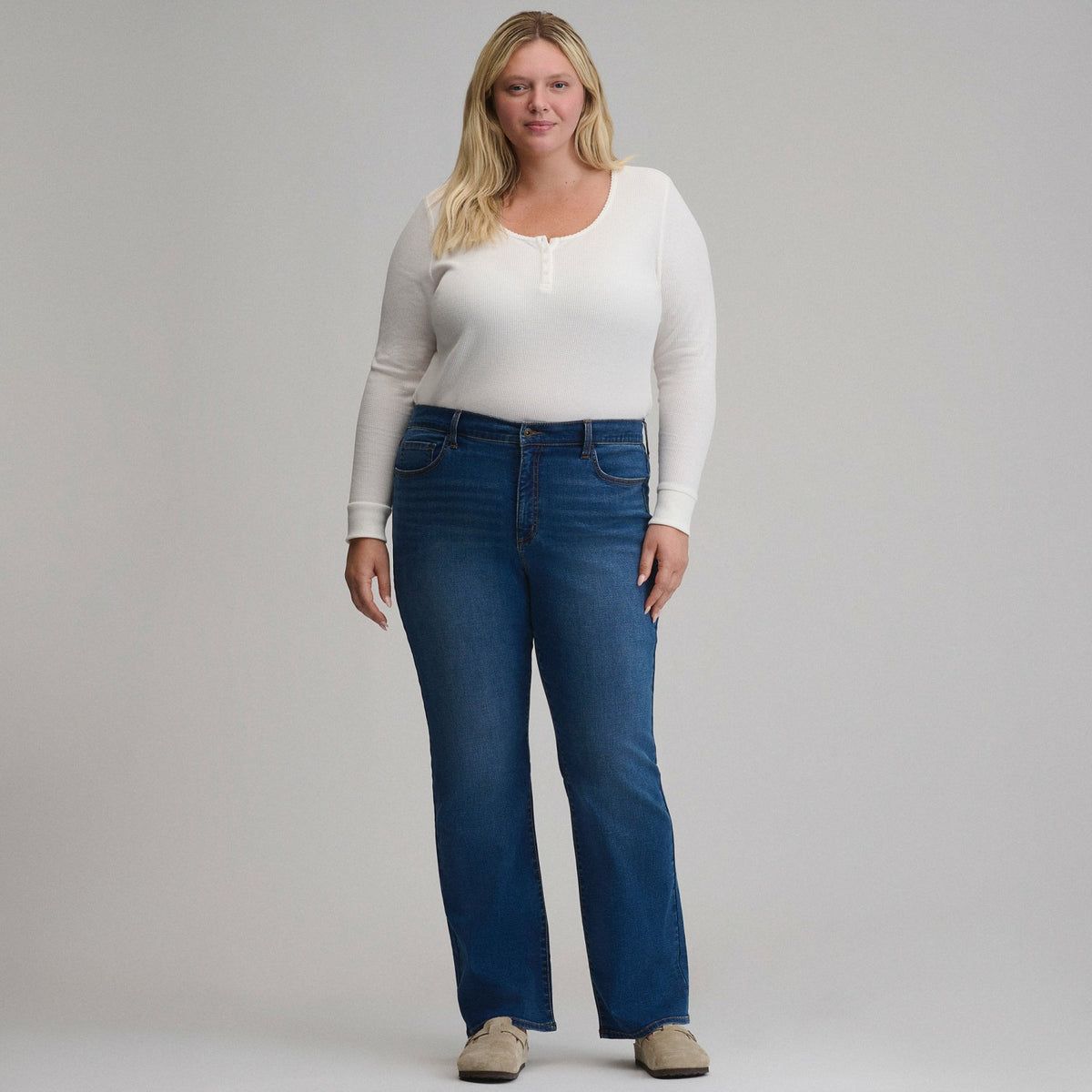Eddie Bauer Women's Venture Stretch Bootcut Jean