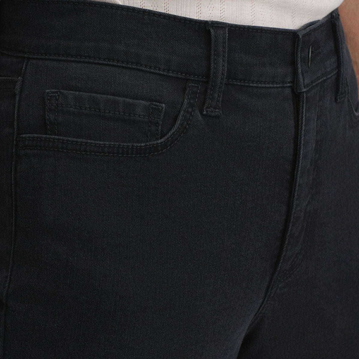 Eddie Bauer Women's Venture Stretch Straight Jean