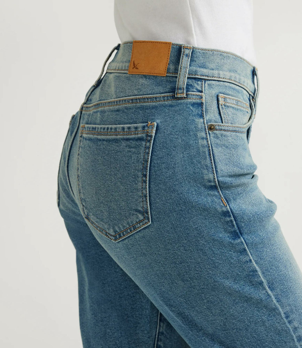 Eddie Bauer Women's Authentic 90's Boyfriend Je
