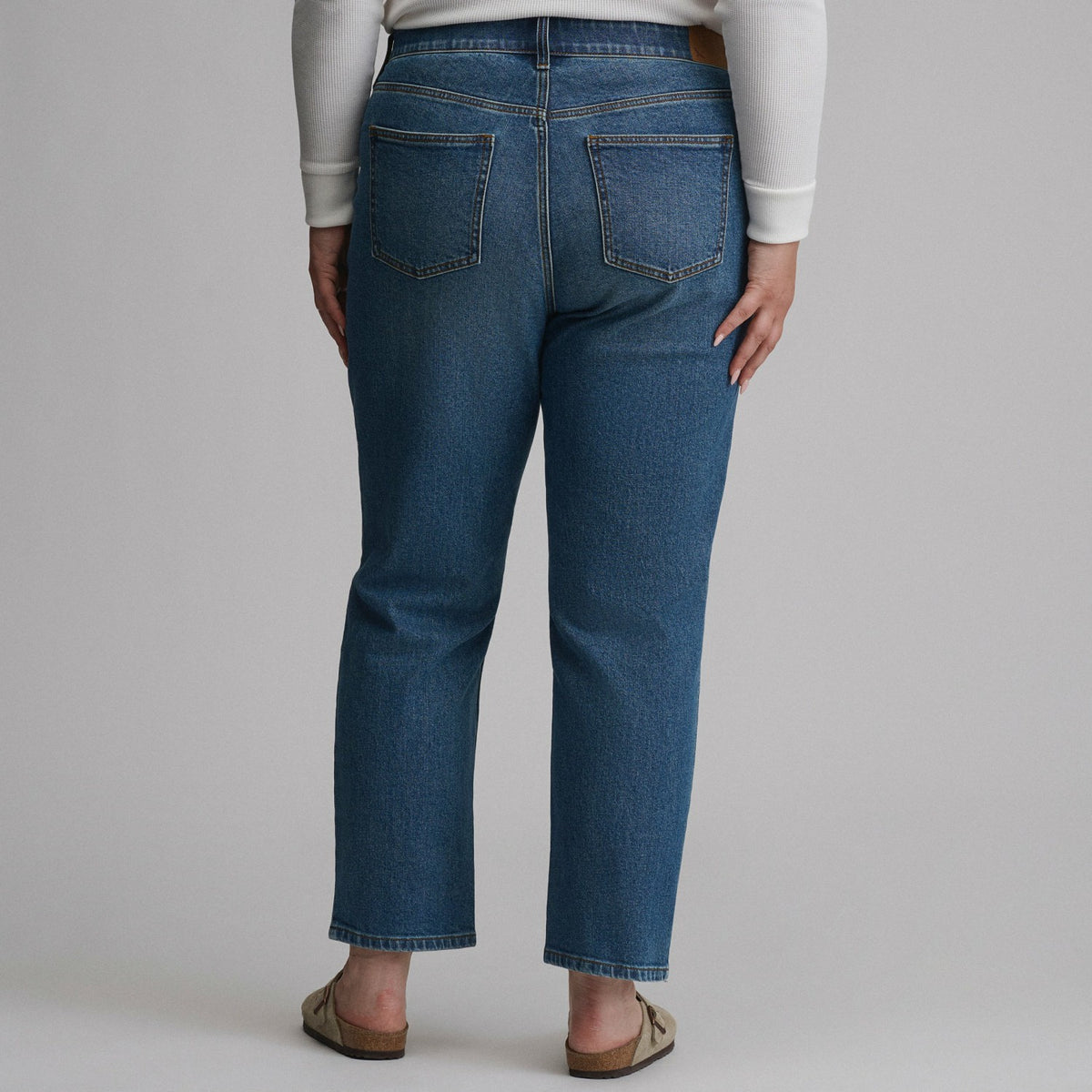 Eddie Bauer Women's Iconic Perfect Straight Jean