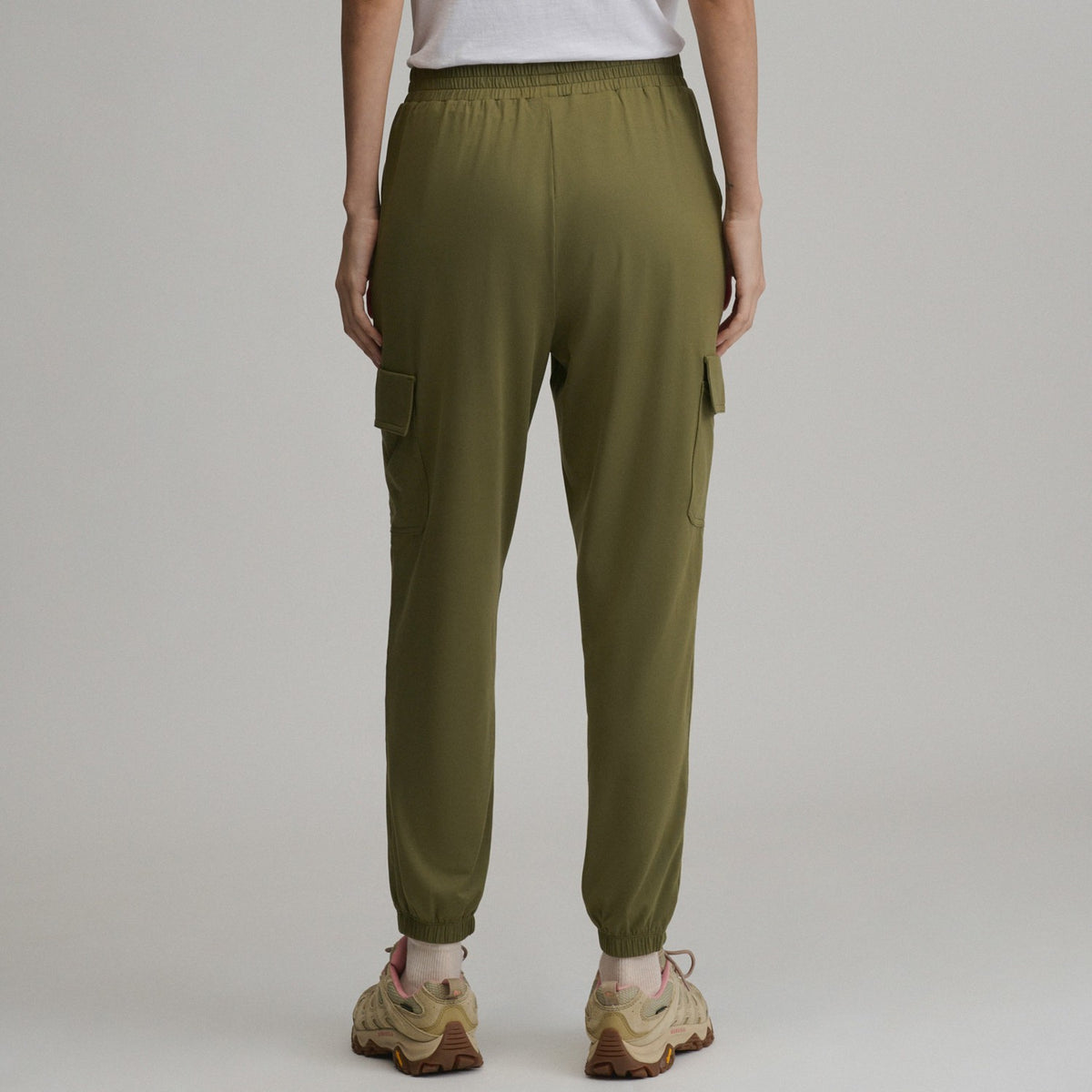 Eddie Bauer Women's Sightseer Knit Cargo Pant