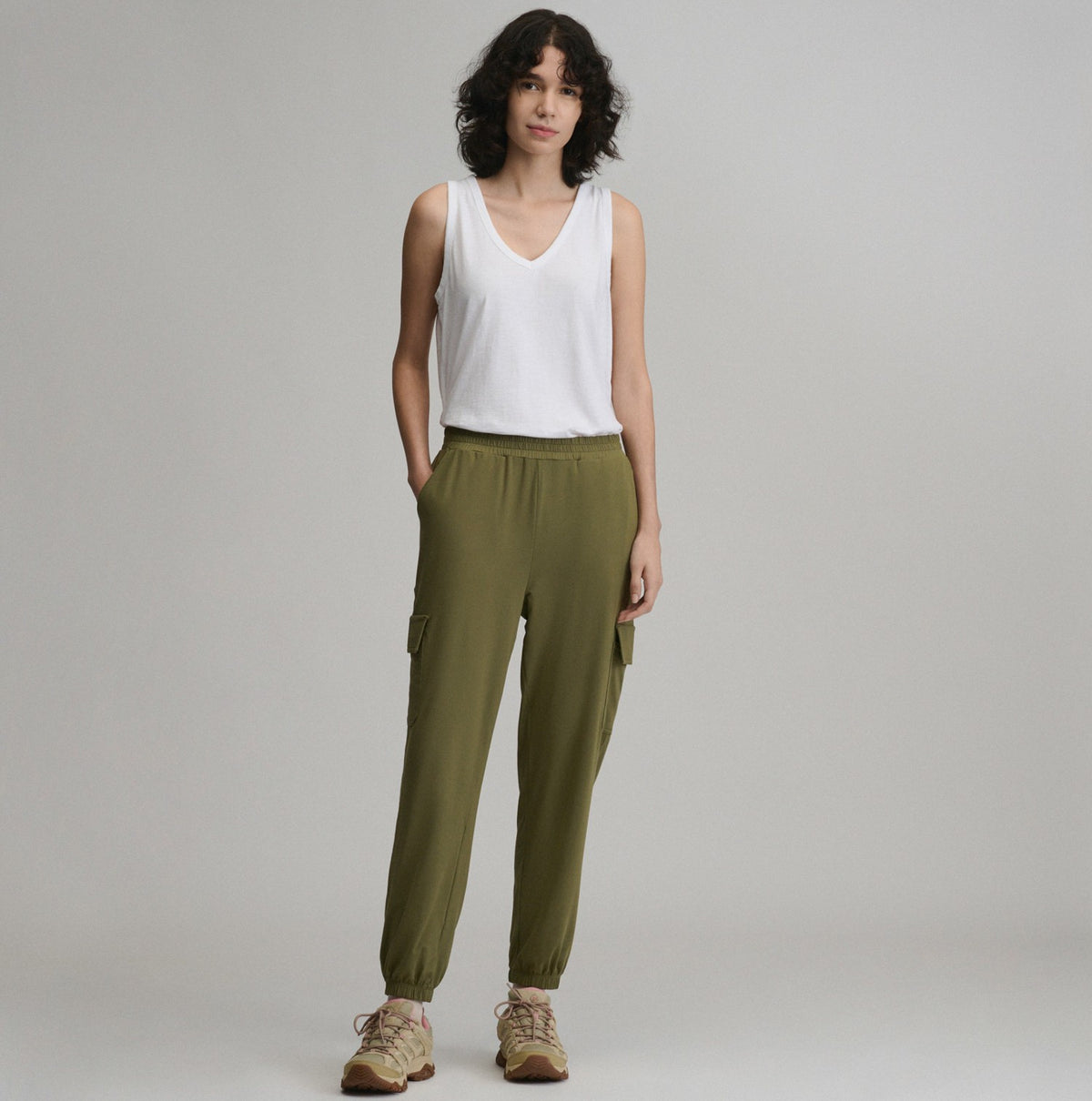 Eddie Bauer Women's Sightseer Knit Cargo Pant