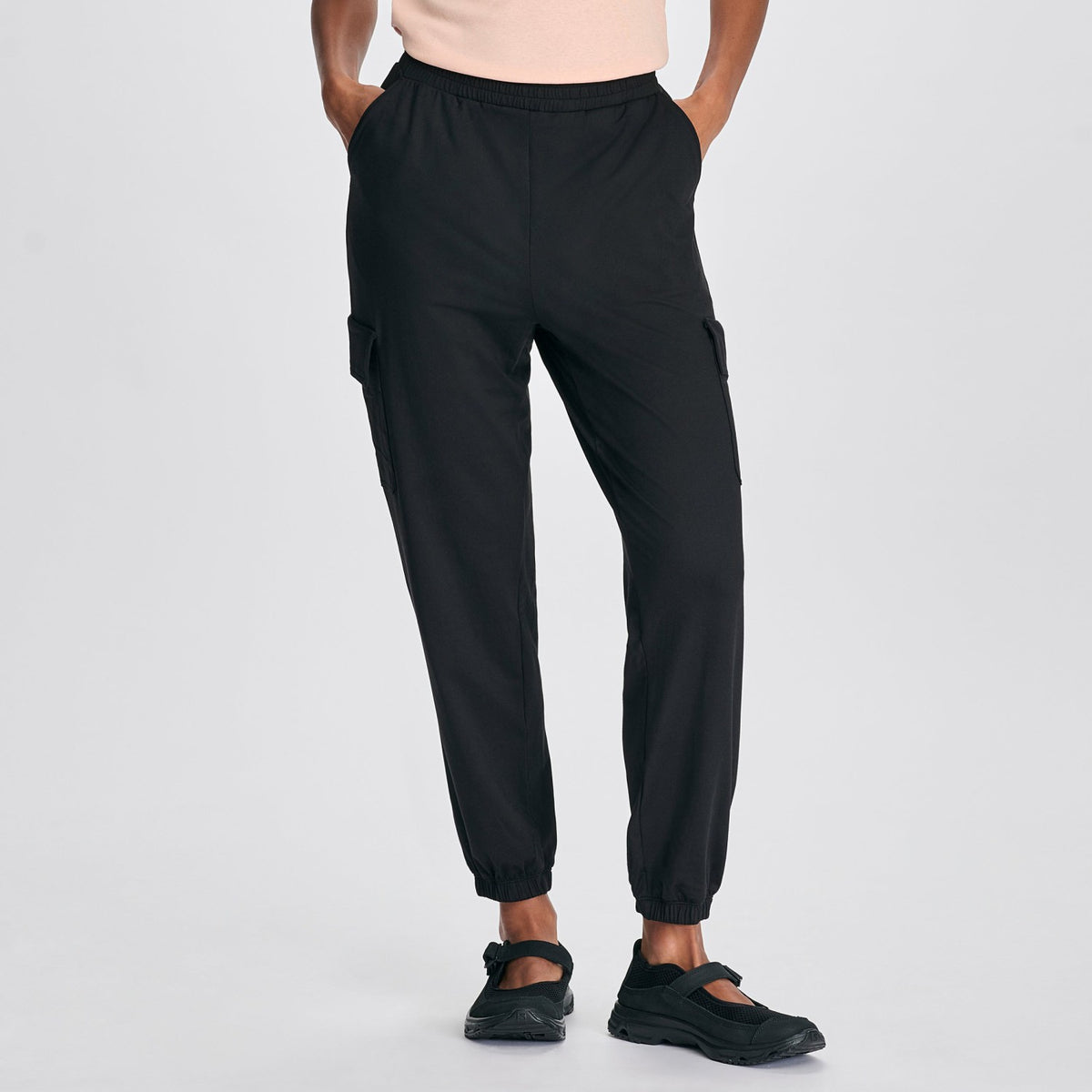 Eddie Bauer Women's Sightseer Knit Cargo Pant