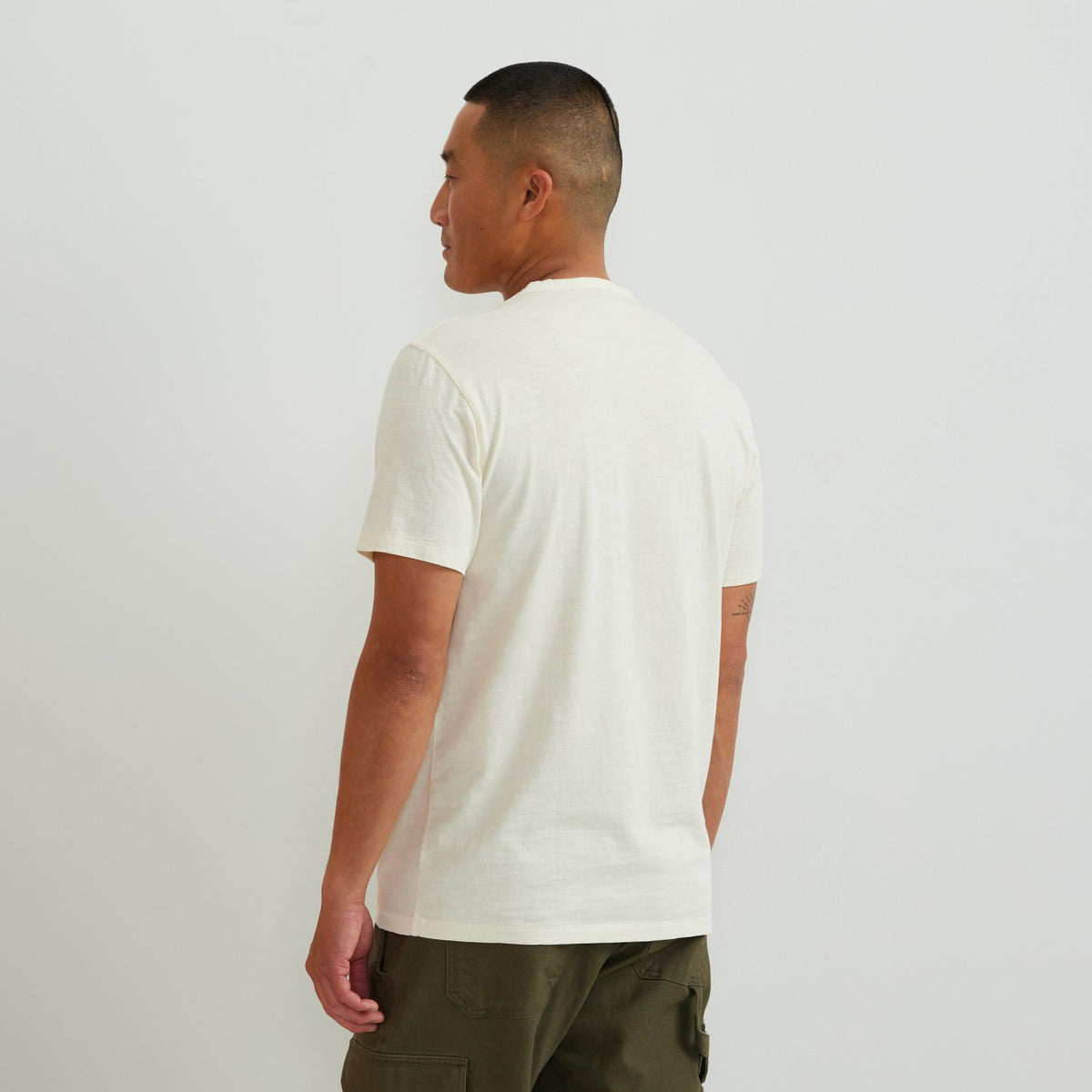 Eddie Bauer Men's SS Sunwashed Cotton Tee