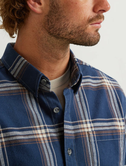 Eddie Bauer Men's LS Classic Eddie's Favorite Fl