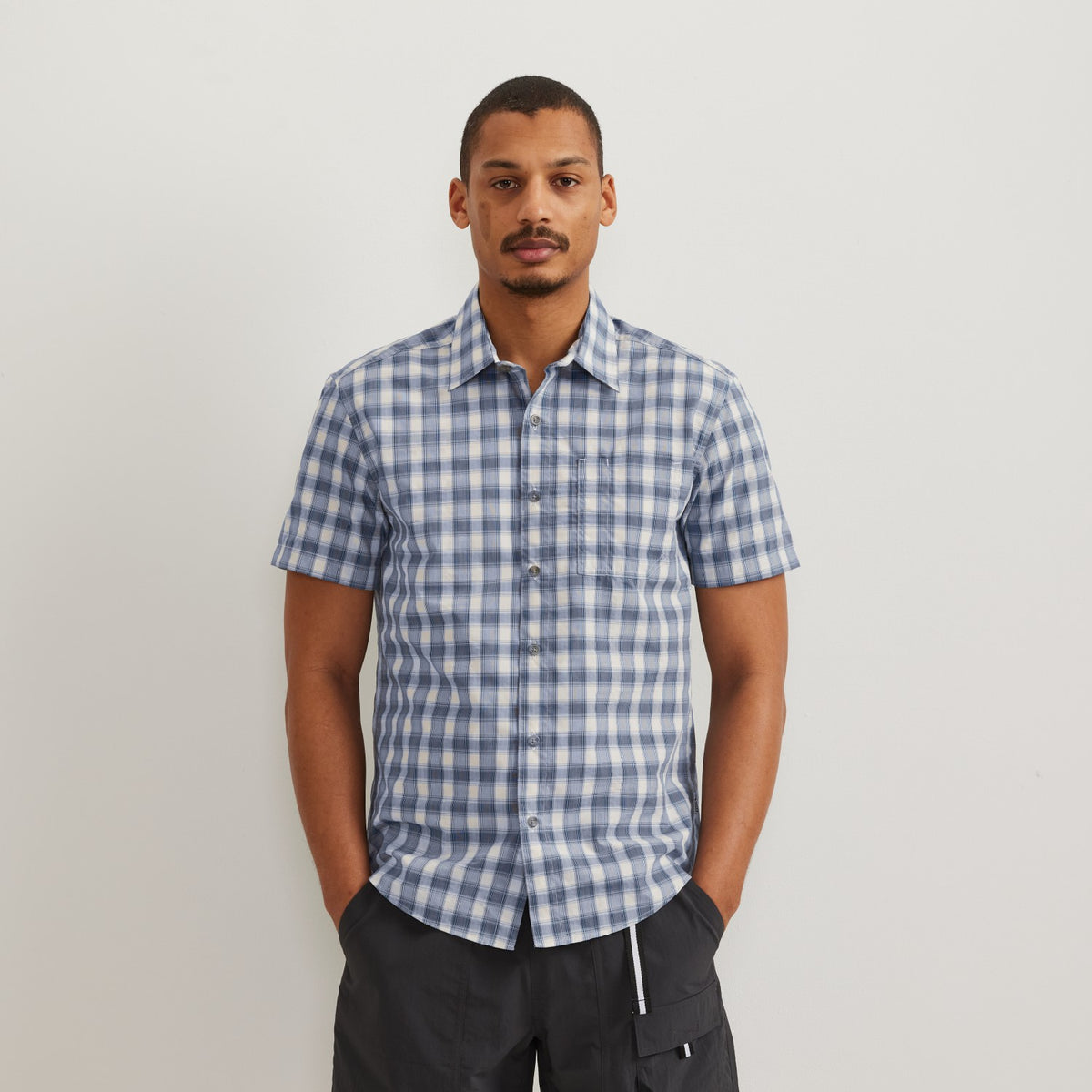 Eddie Bauer Men's SS Pack It Seersucker 3.0