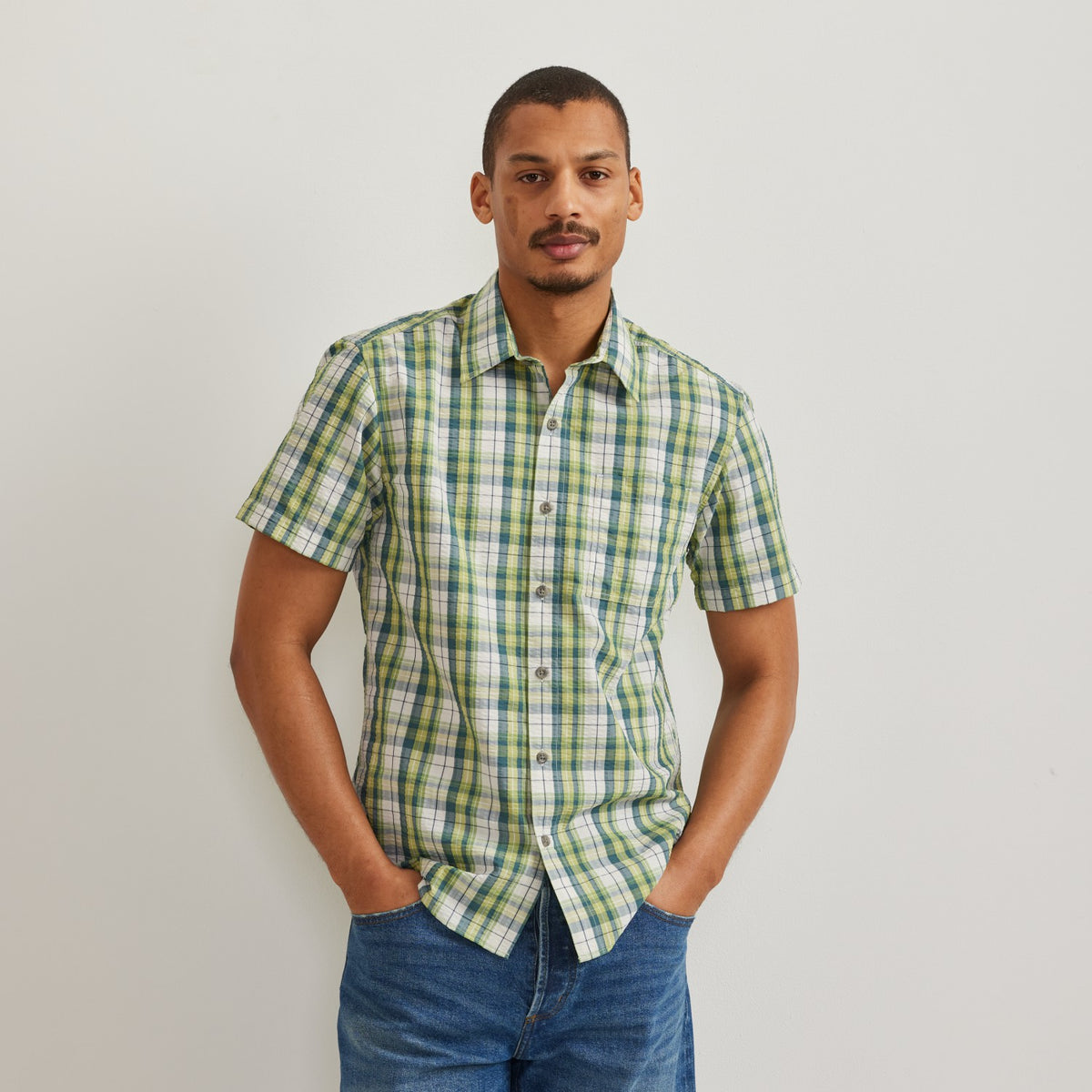 Eddie Bauer Men's SS Pack It Seersucker 3.0