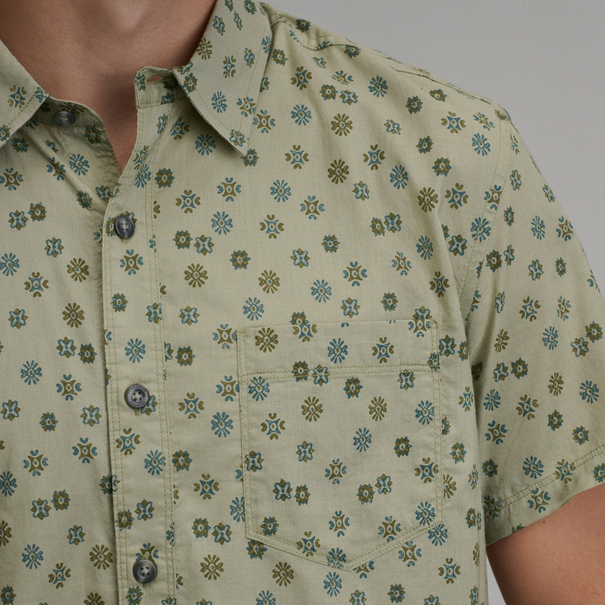 Eddie Bauer Men's SS Baja Shirt