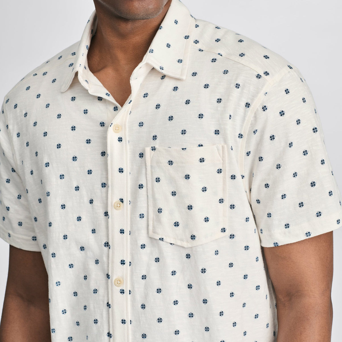 Eddie Bauer Men's SS New Baja Knit Button Up