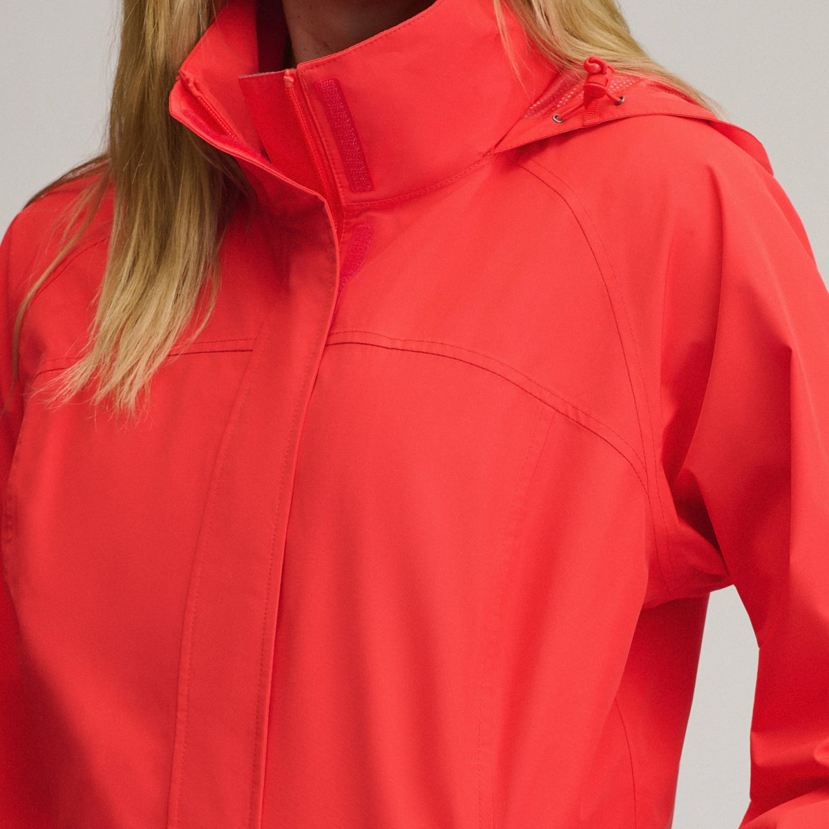 Eddie Bauer Women's Packable Rainfoil Jacket