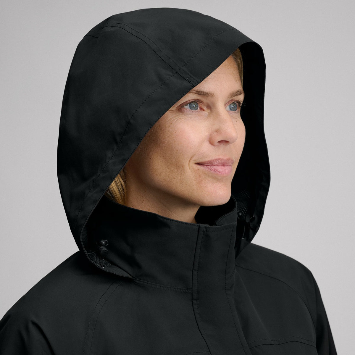 Eddie Bauer Women's Packable Rainfoil Jacket