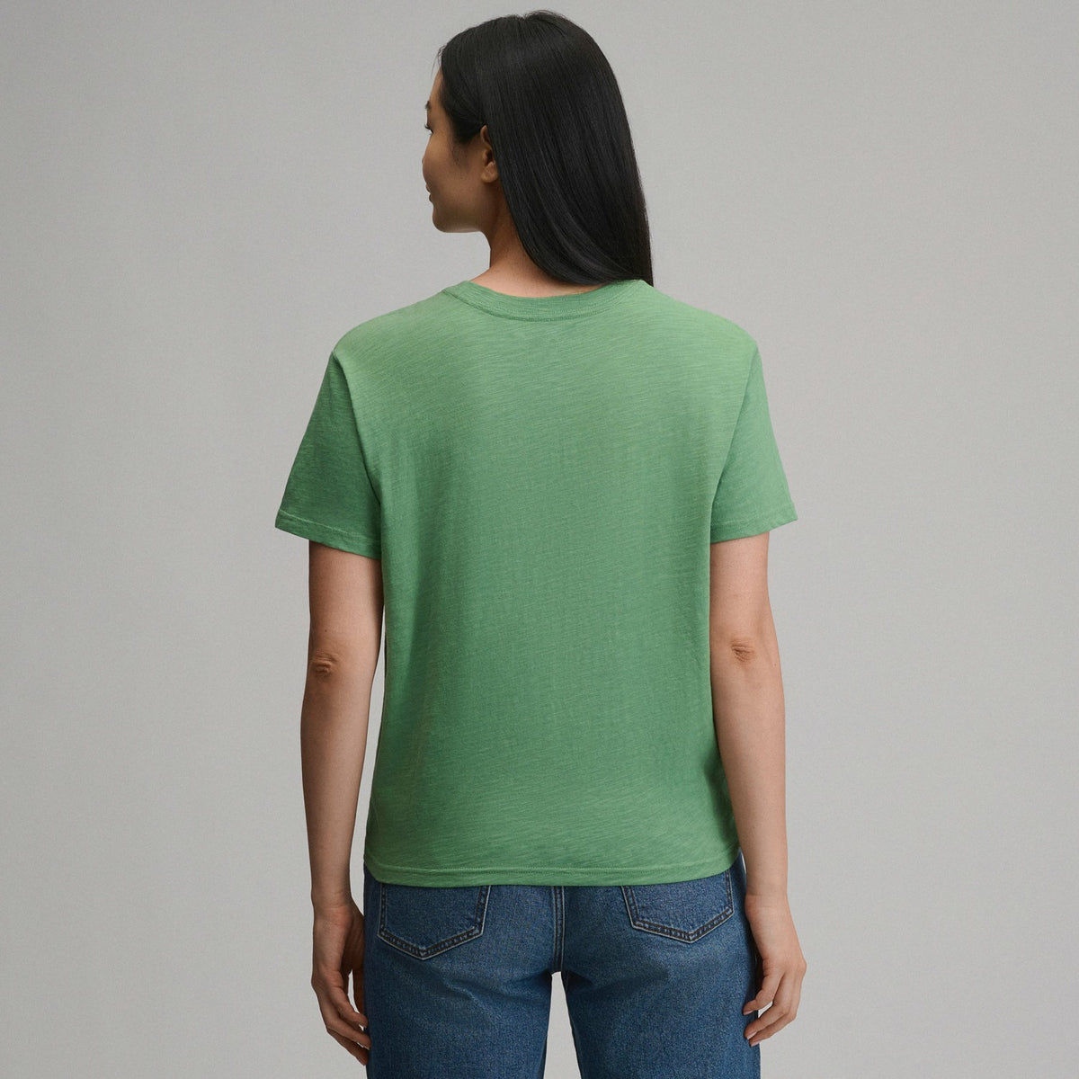 Eddie Bauer Women's Short-Sleeve Relaxed Boyfriend Graphic T-Shirt - Adventure