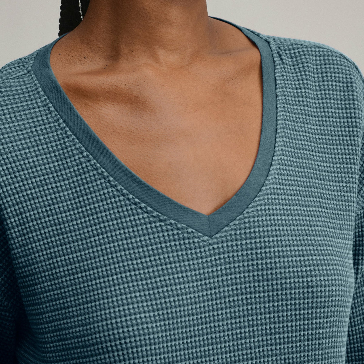 Eddie Bauer Women's Long-Sleeve V-Neck Boyfriend Thermal Crew - Striped