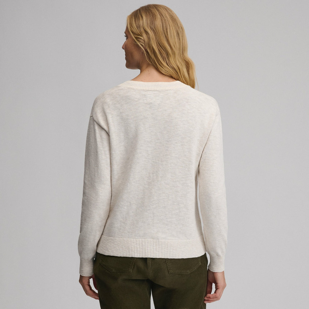 Eddie Bauer Women's Everyday V-Neck Sweater - Tipped Collar