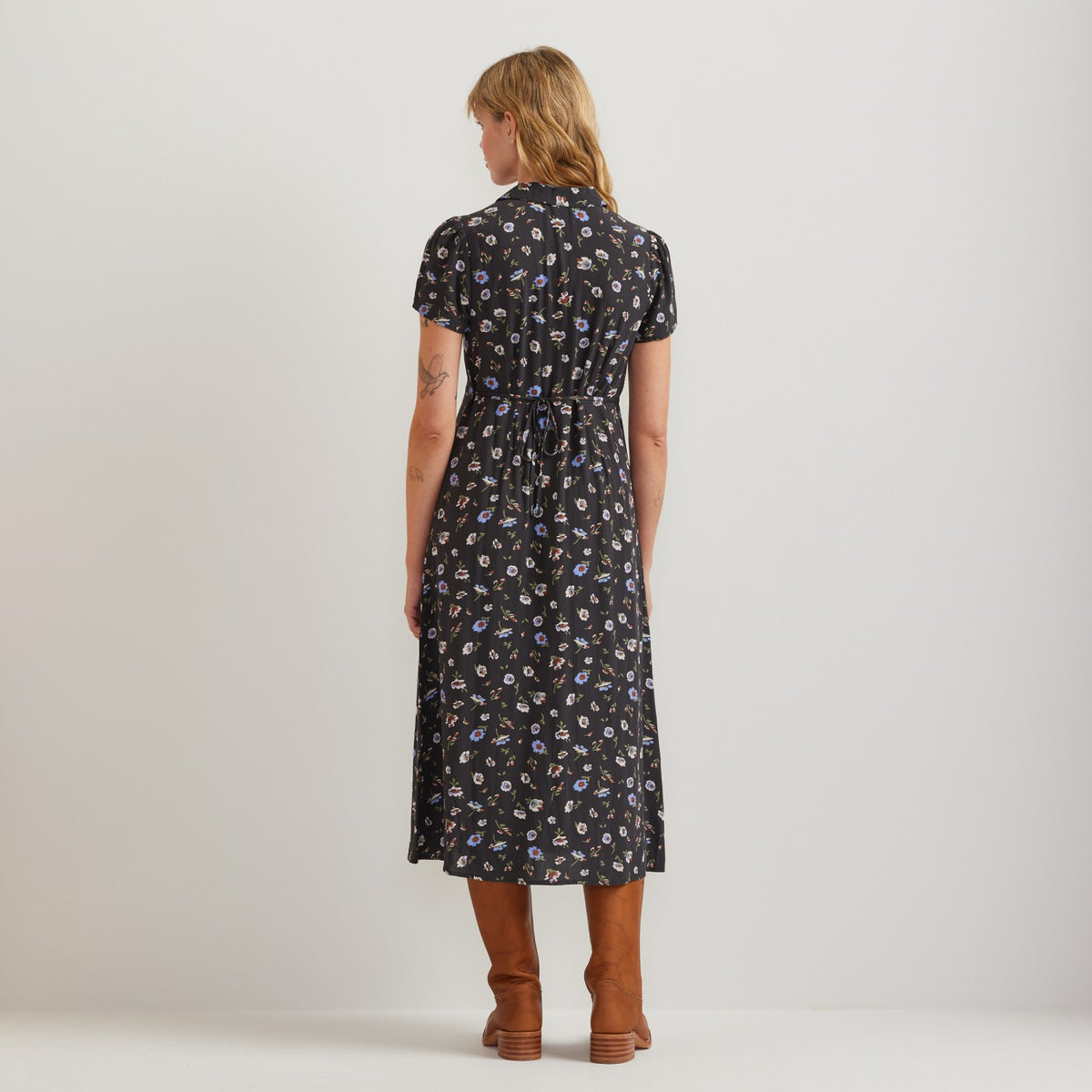Eddie Bauer Women's Camp Collar SS Midi Dress
