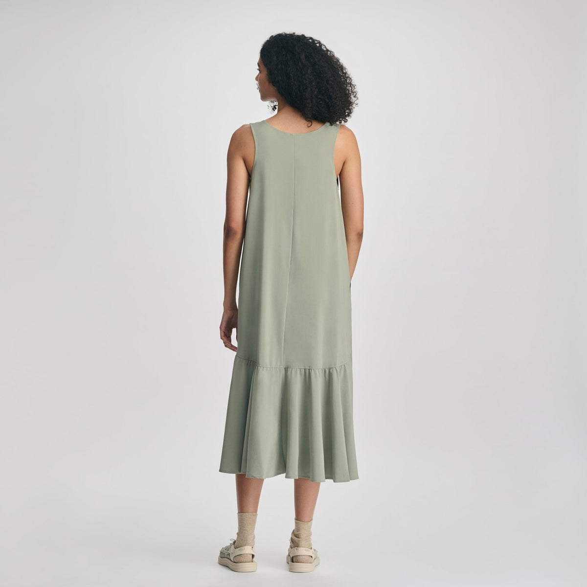 Eddie Bauer Women's Departure Midi Dress