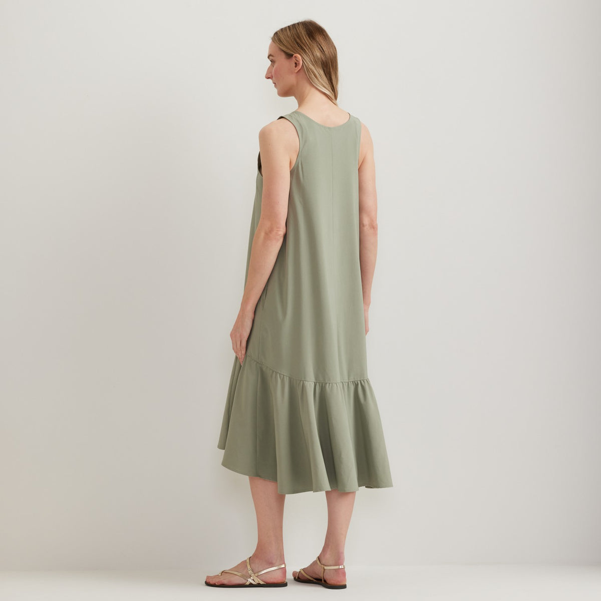 Eddie Bauer Women's Departure Midi Dress