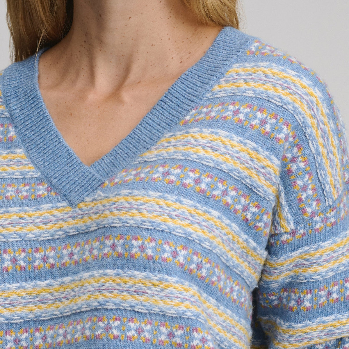 Eddie Bauer Women's Signature V-Neck Sweater - Pattern