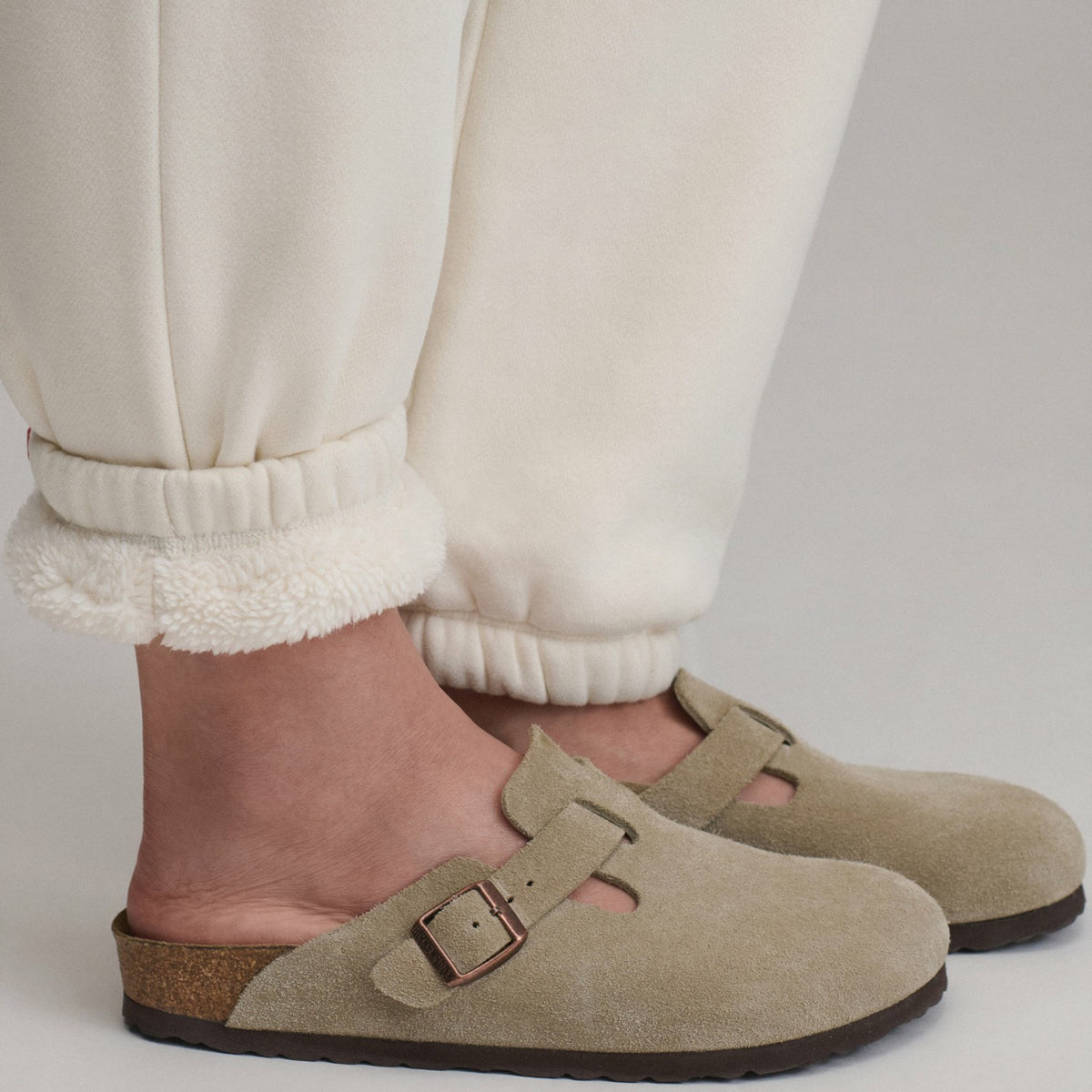 Eddie Bauer The Vintage Soft Sherpa Lined Jogger