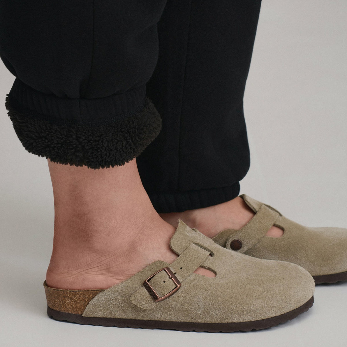 Eddie Bauer The Vintage Soft Sherpa Lined Jogger