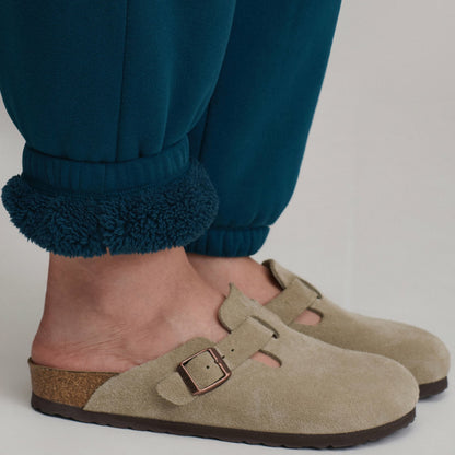 Eddie Bauer The Vintage Soft Sherpa Lined Jogger