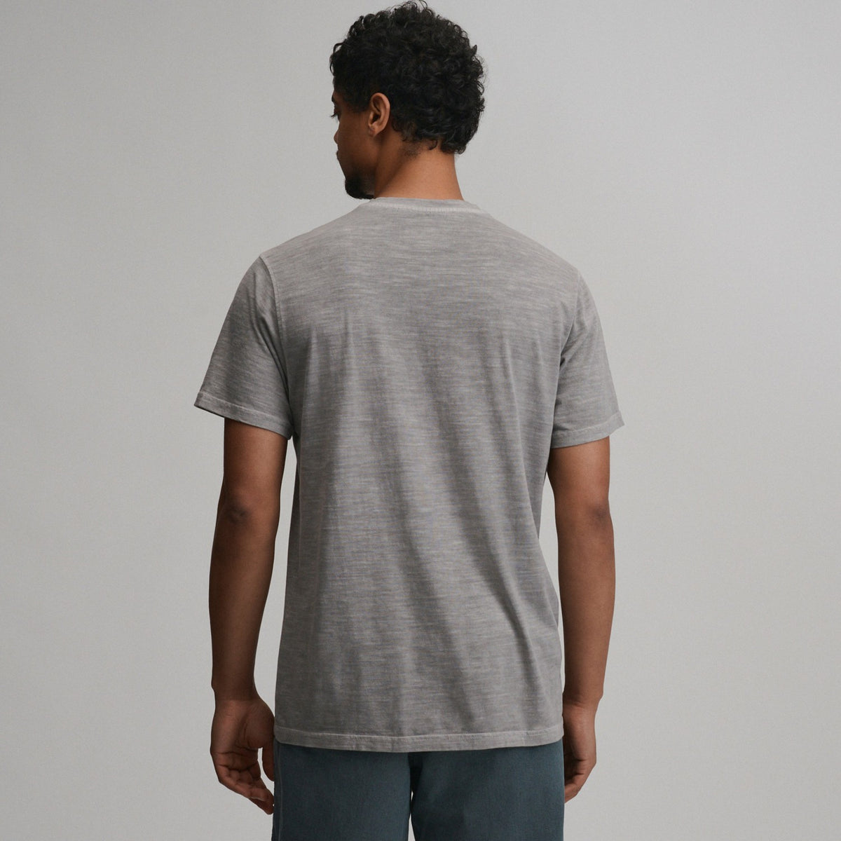Eddie Bauer Men's SS Sunwashed Cotton Henley