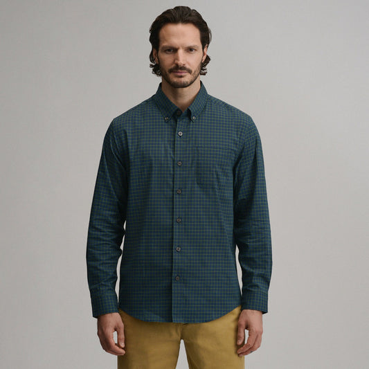 Eddie Bauer Men's Long-Sleeve Voyager 2.0 Dress Shirt