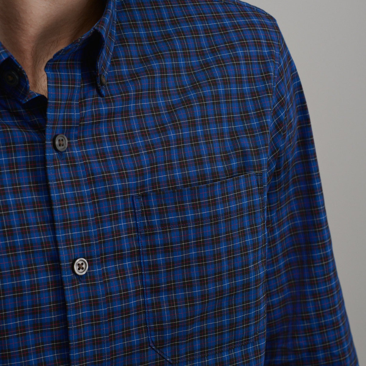 Eddie Bauer Men's Long-Sleeve Voyager 2.0 Dress Shirt