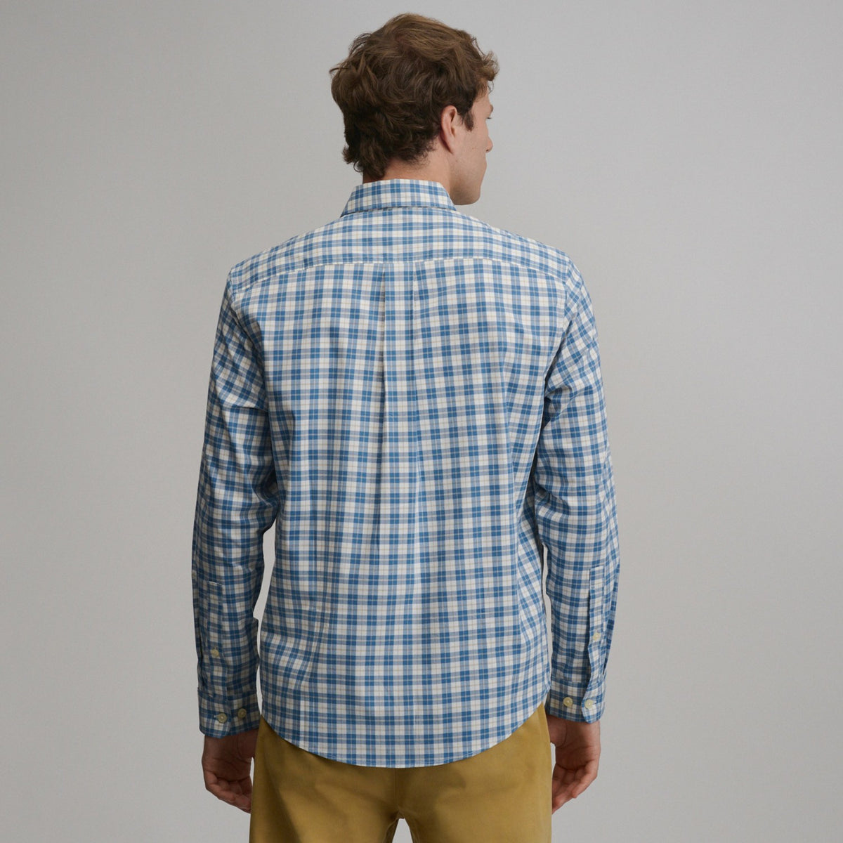 Eddie Bauer Men's Long-Sleeve Voyager 2.0 Dress Shirt