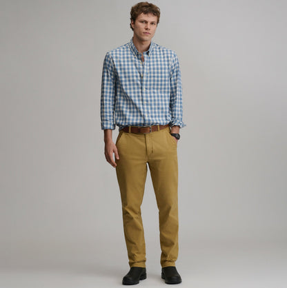 Eddie Bauer Men's Long-Sleeve Voyager 2.0 Dress Shirt