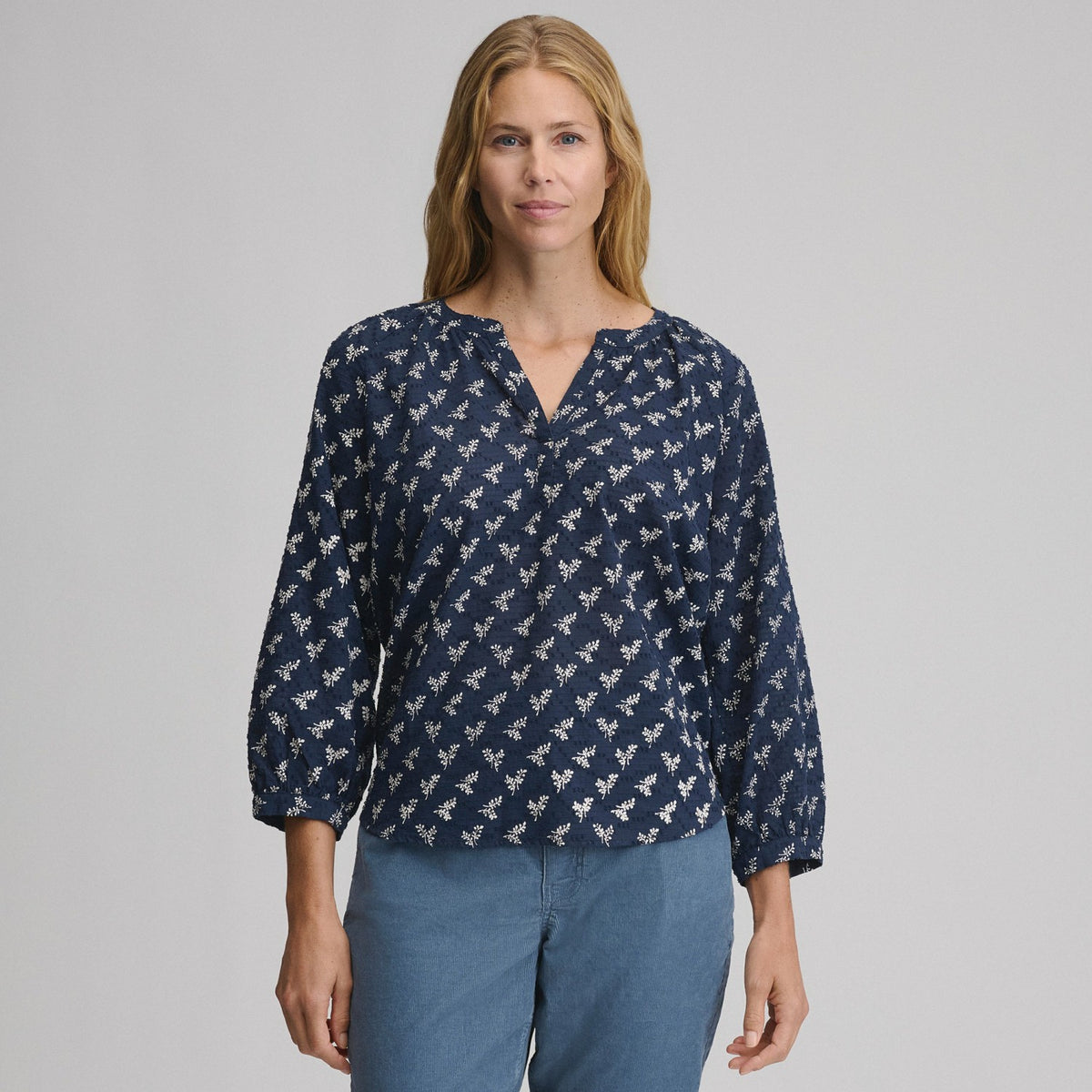 Eddie Bauer Women's Long-Sleeve Split-Neck Popover