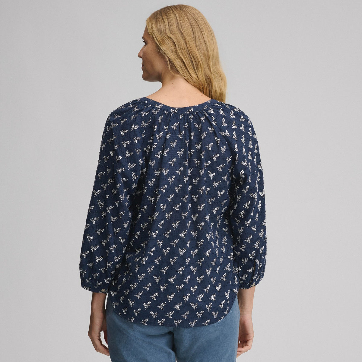 Eddie Bauer Women's Long-Sleeve Split-Neck Popover