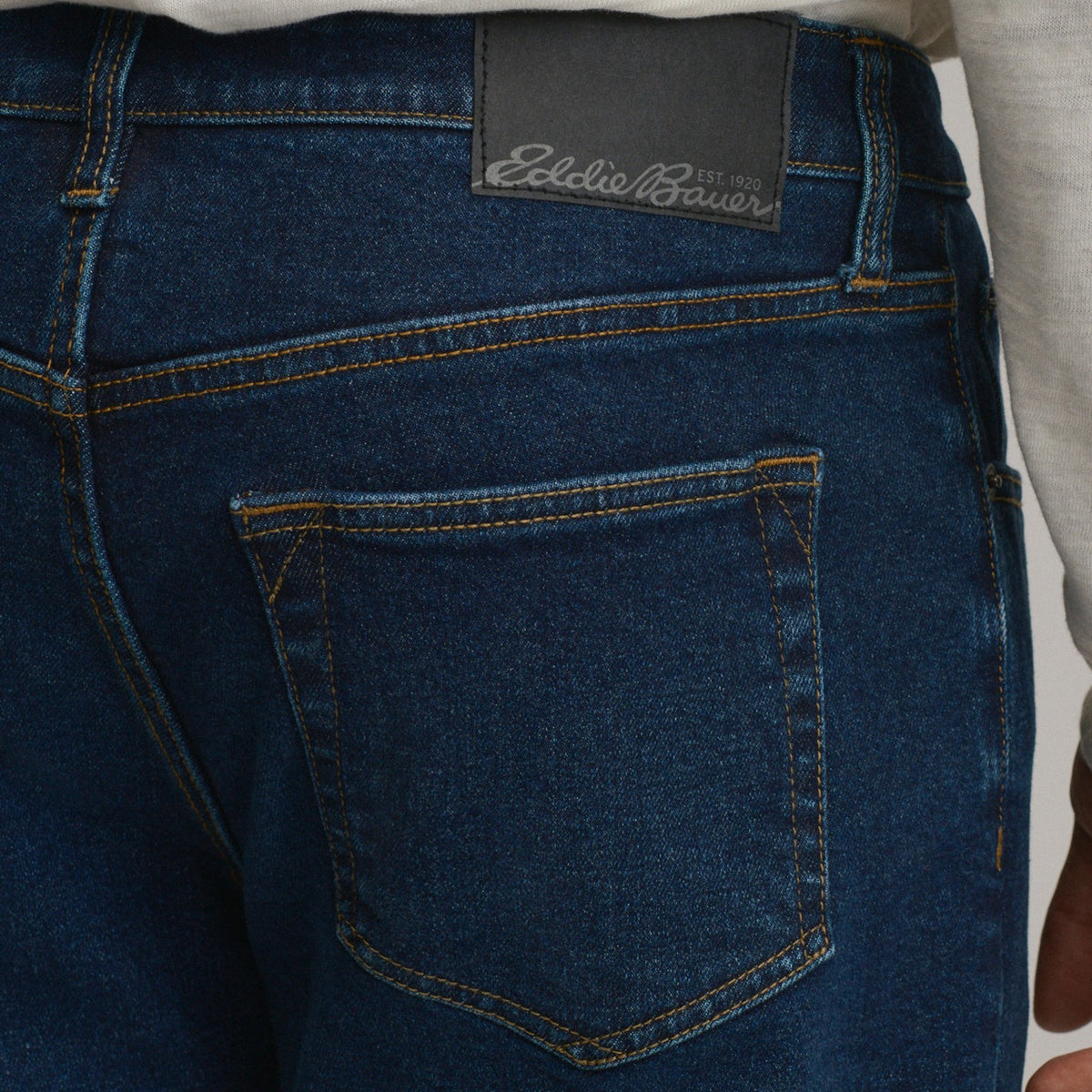 Eddie Bauer Men's Eddie's Flex Jean - Relaxed