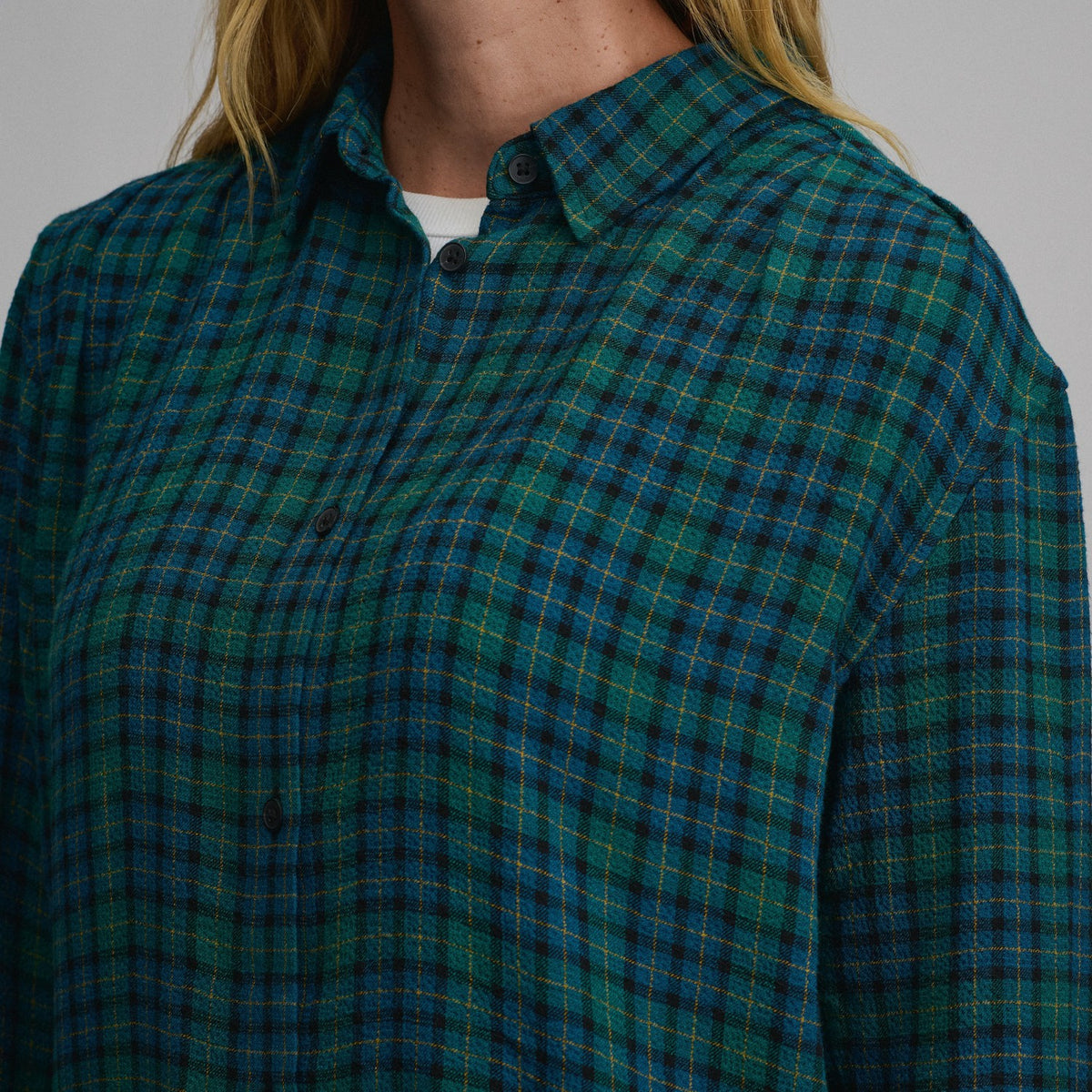 Eddie Bauer Women's Long-Sleeve Softened Button-Down Shirt