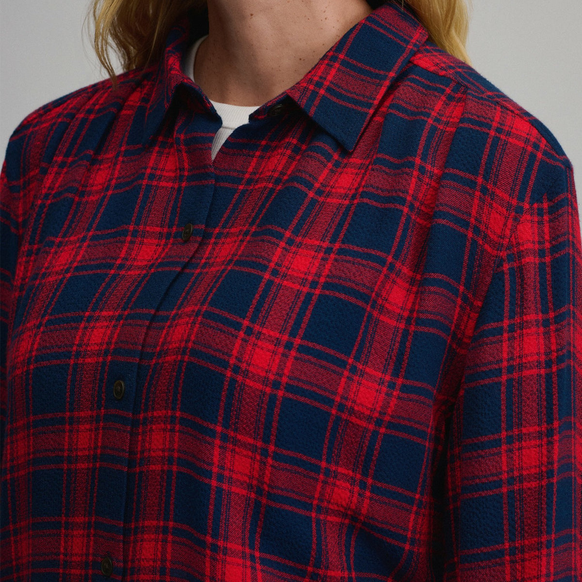 Eddie Bauer Women's Long-Sleeve Softened Button-Down Shirt