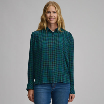 Eddie Bauer Women's Long-Sleeve Softened Button-Down Shirt