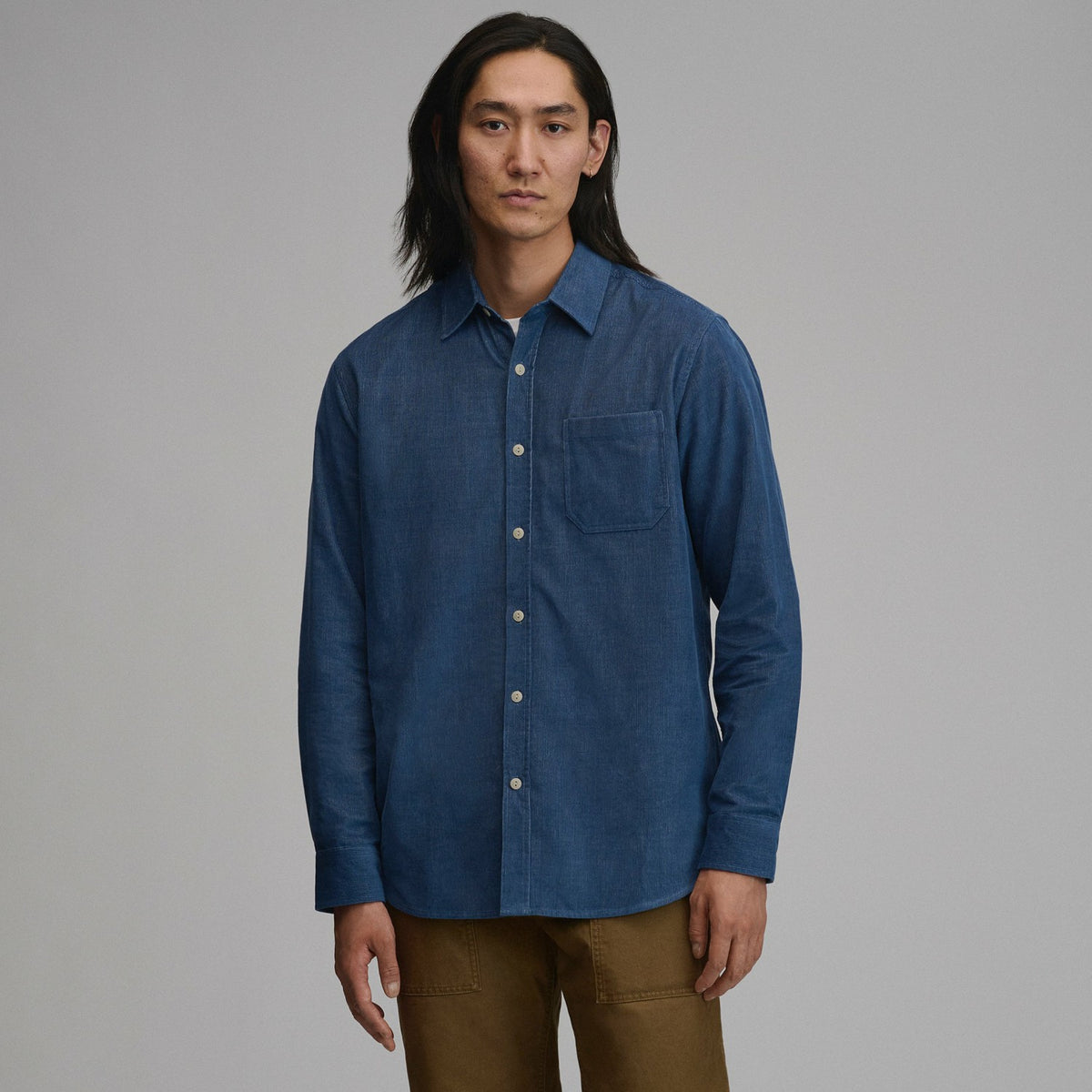 Eddie Bauer Men's Long-Sleeve Fine Wale Corduroy Shirt - Solid