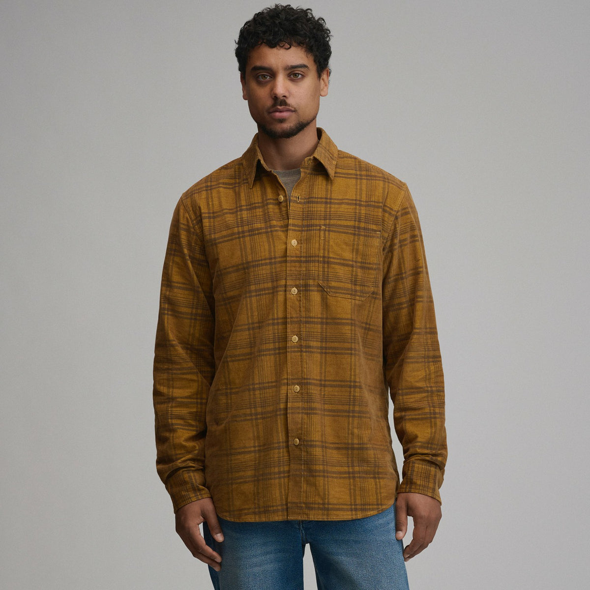 Eddie Bauer Men's Long-Sleeve Fine Wale Corduroy Shirt - Plaid