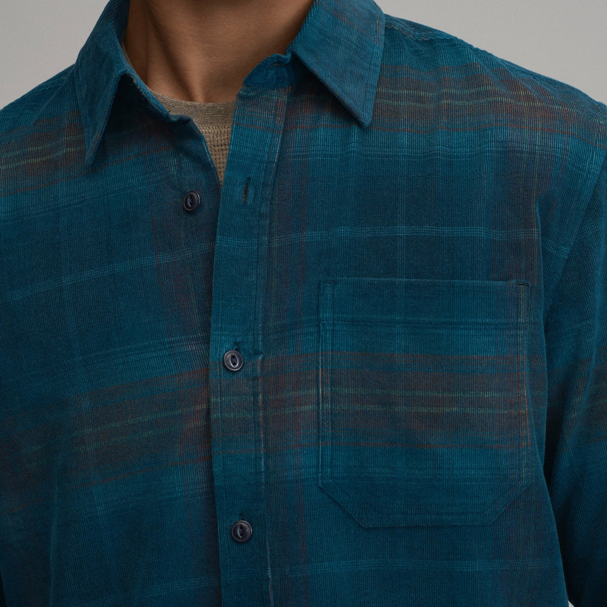 Eddie Bauer Men's Long-Sleeve Fine Wale Corduroy Shirt - Plaid